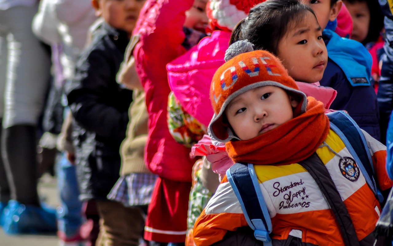 五月幼儿故事比赛视频，孩子们的无限世界展现才华风采